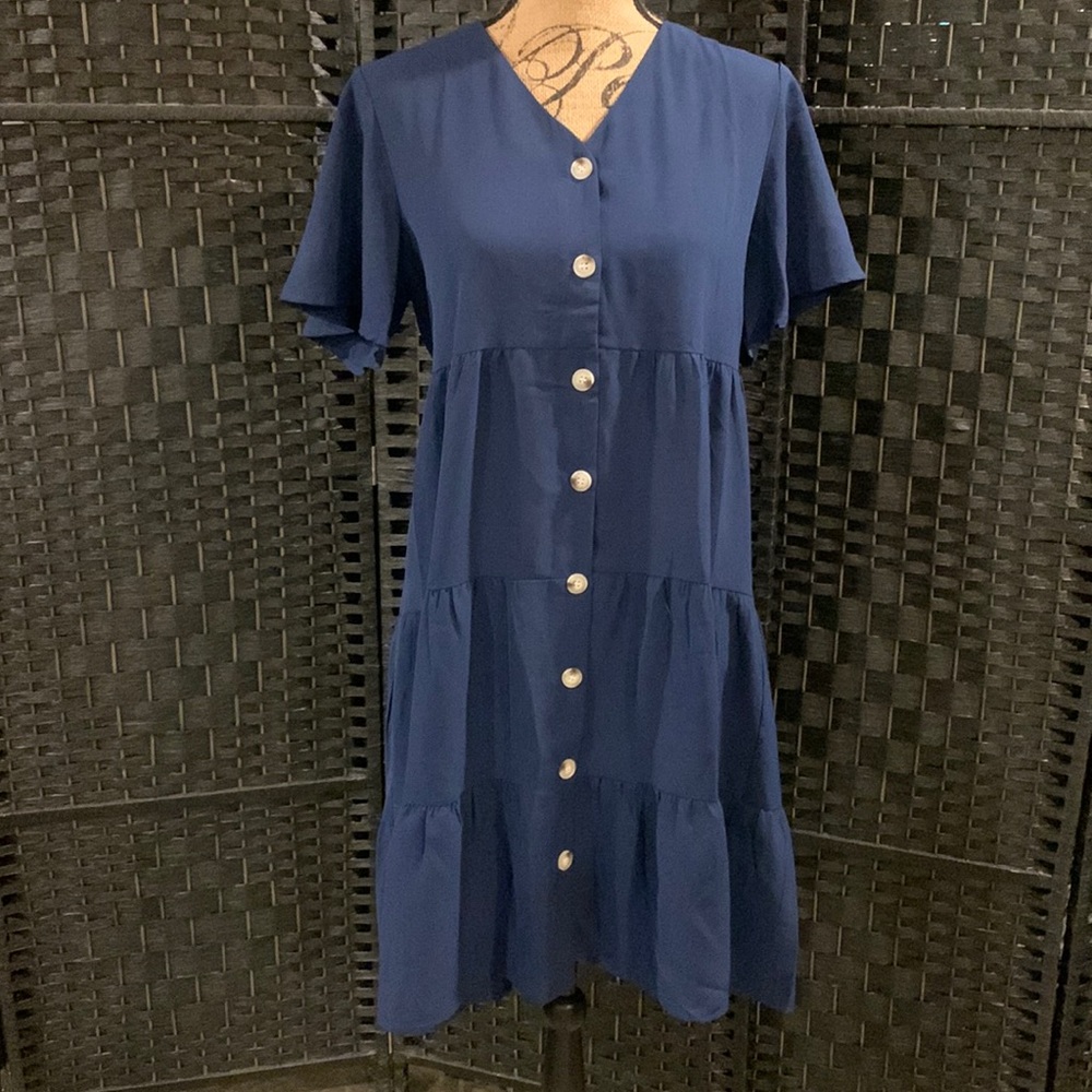No name brand. Navy blue dress in a medium